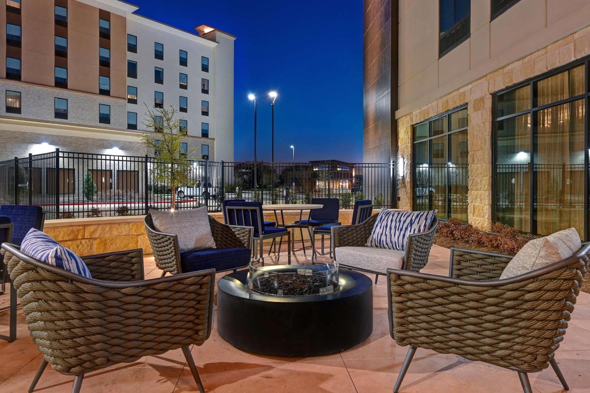 Homewood Suites By Hilton Dallas The Colony Εξωτερικό φωτογραφία